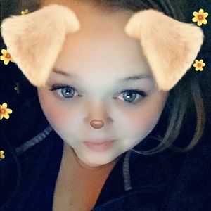 Meet your Posher, Felisha